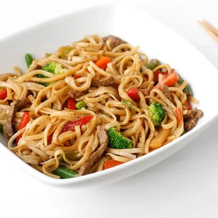Lo Mein at Noodle Wok Mississauga — stir-fried egg noodles with beef and vegetables